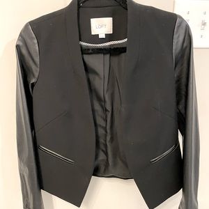 Loft 2P blazer with faux leather sleeves and trim